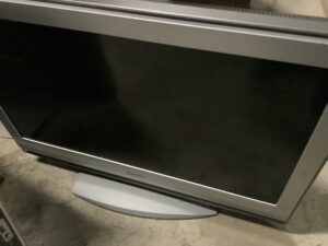 神石郡神石高原町で引き取り回収から処分までしたテレビ
